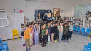 Öğrenciler polislik mesleği hakkında bilgilendirildi