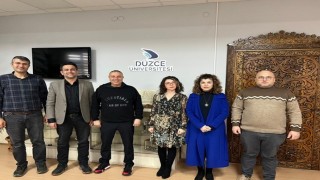 Öğrencilerin elinde pantolonlar ürüne dönüştü