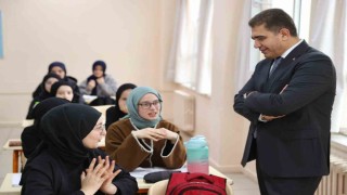 Öğrencilerin hedeflerini Vali Aslan dinledi