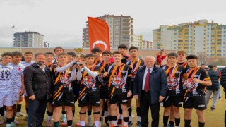 Okul Sporları Futbol Genç A Erkeklerde kupalar sahibini buldu