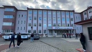 Okulda bıçaklama: 1 öğrenci yaralı