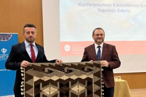 Osmaniye'de "Dijital Dünyada Dini Değerlerin Temsili" Konferansı