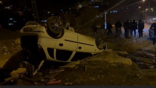 Osmaniyede park halindeki araca çarpan otomobil takla attı: 1 yaralı