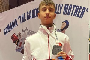 Osmaniyeli Sporcu Rasim Efe Kahraman Balkan Şampiyonu Oldu