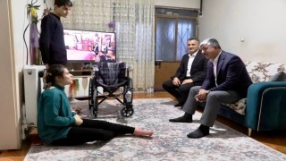 Özel birey Nazarın tekerlekli sandalye sevinci