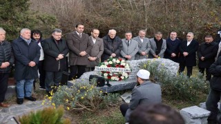 Özkan Sümer, kabri başında anıldı