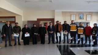 Özveriyle çalışan sağlık personellerine başarı belgeleri verildi