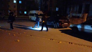 Park halindeki aracı kurşun yağmuruna tuttular
