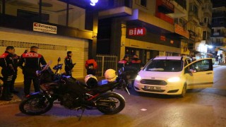 Polisi görünce yol ortasında bırakıp kaçtıkları araçtan uyuşturucu çıktı