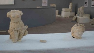Pompeiopoliste heyecanlandıran keşif: Afrodit heykelleri bulundu
