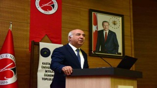 Prof. Dr. Kar: “2008 yılından sonraki dünya ekonomisinin içinde bulunduğu durum kriz değil, durgunluktur”