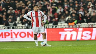 Rey Manaj, Barış Alperden özür diledi