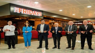 Sabiha Gökçende TGI Fridays açıldı