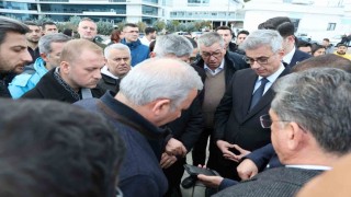 Sağlık Bakanı Prof. Dr. Memişoğlu, helikopter kazasının yaşandığı bölgede incelemelerde bulundu