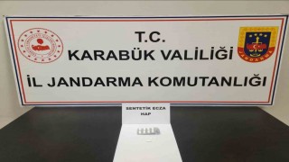 Şahsın üzerinde sentetik ecza hap ele geçirildi