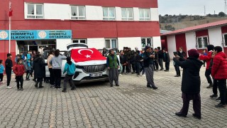Saimbeyli’de Öğrenciler Yerli Malı Haftası’nda Togg’u İnceledi