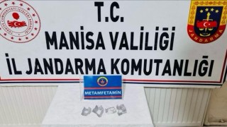 Salihli jandarması torbacılara geçit vermiyor