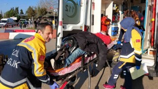 Samsunda çarpışan motosikletin sürücüleri hastanelik oldu