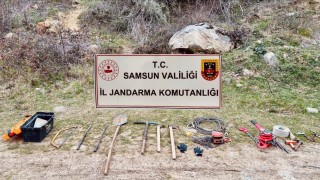 Samsunda kaçak kazı yapan 2 kişi yakalandı