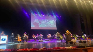 Sanat Güneşi Zeki Müren, Bursada anıldı