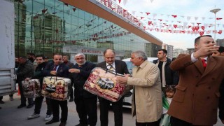 Şanlıurfadan Suriyeye 5 tır yardım dualarla gönderildi
