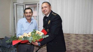 Şehit ailelerini tek tek ziyaret ederek misafir oldu