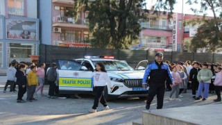 Serikte Yerli Malı haftasında yerli ve milli araç Togg öğrencilere tanıtıldı