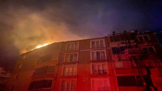 Sinopta apartman çatısında yangın