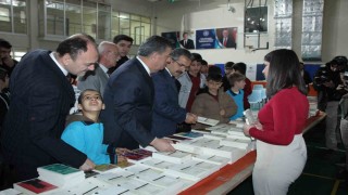 Şırnakta kitap fuarı düzenlendi