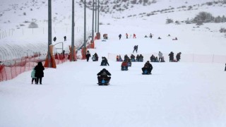 Sivasın Yıldızında kar kalınlığı 75 santimetreye ulaştı
