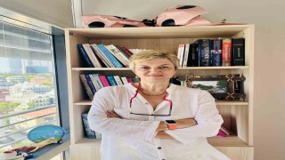 “Sosyal medyayı yasaklamak yerine bilinçli kullanım öğretilmeli”