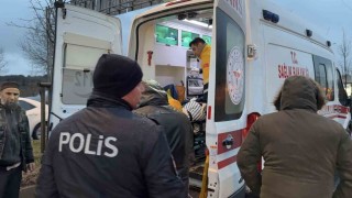 Sultangazide hafif ticari araç ile motosiklet çarpıştı: 1 yaralı