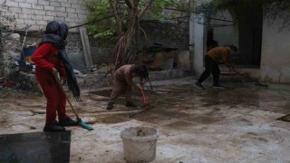 Suriyeden kaçarak Türkiyeye sığınan aile 8 yıl sonra evine döndü