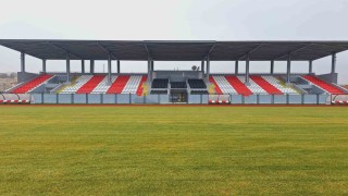 Tadilatı tamamlanan Bozüyük İlçe Stadı kapılarını açtı