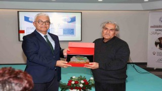 Talasın Yazar Okulu Seminerlerinde hikaye anlatıldı