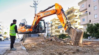 Tarsusta sokaklar yenileniyor