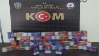 Taşıdığı koliden kaçak sigara çıktı