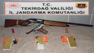 Tekirdağda jandarma operasyonlarında ruhsatsız silahlar ele geçirildi
