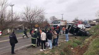 Tekirdağda virajda kayan araç takla attı: 2 yaralı