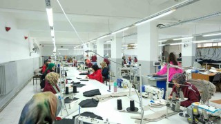 Tekstil Üretim Atölyesi kadın istihdamına katkı sağlıyor