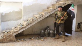 Tel Rıfatta terör örgütü PKK/YPGye ait onlarca EYP ele geçirildi