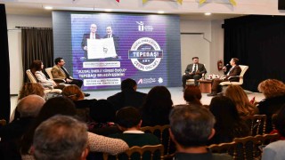 Tepebaşında “Yapay Zekanın Politikaya Etkileri: Yeni Siyaset” paneli düzenlendi