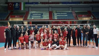 THY Kadın Voleybol Takımı, CEV Kupasında play-off turuna yükseldi