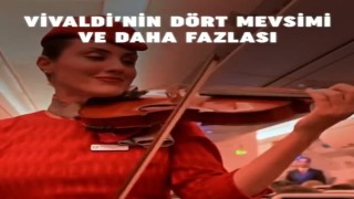 THY'nin Sidney uçuşunda kabin memurları yolculara mini konser verdi