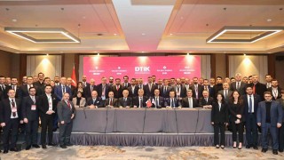 Ticaret Bakanı Bolat, Kuzey Makedonyada DTİK toplantısına katıldı