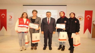 Tokatta “Temel Kızılaycılık ve Temel Afet Farkındalık Eğitimleri” sona erdi