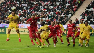 Trendyol Süper Lig: Antalyaspor: 2 - Kayserispor: 0 (Maç sonucu)