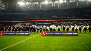 Trendyol Süper Lig: Beşiktaş: 1 - Corendon Alanyaspor: 1 (Maç devam ediyor)