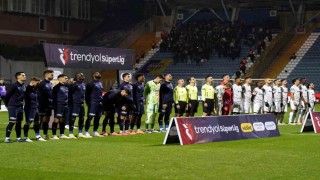 Trendyol Süper Lig: Kasımpaşa: 0 - Eyüpspor: 0 (İlk yarı)