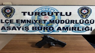 Turgutluda 2 kişiyi yaralayan şahıs tutuklandı